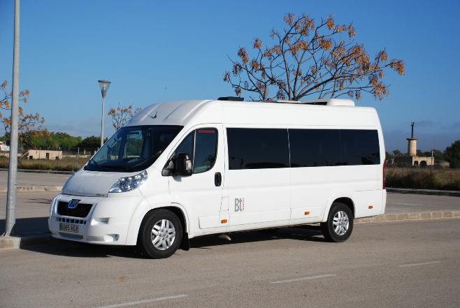 Taxis y minibuses del aeropuerto de Mallorca